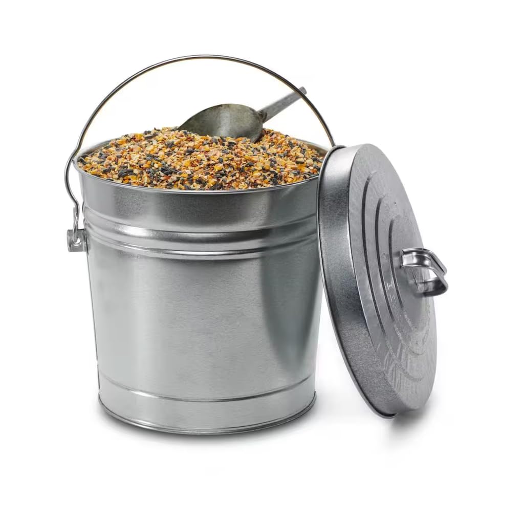 6 Gallon Galvanized Steel Round Trash Can with Locking Lid A640