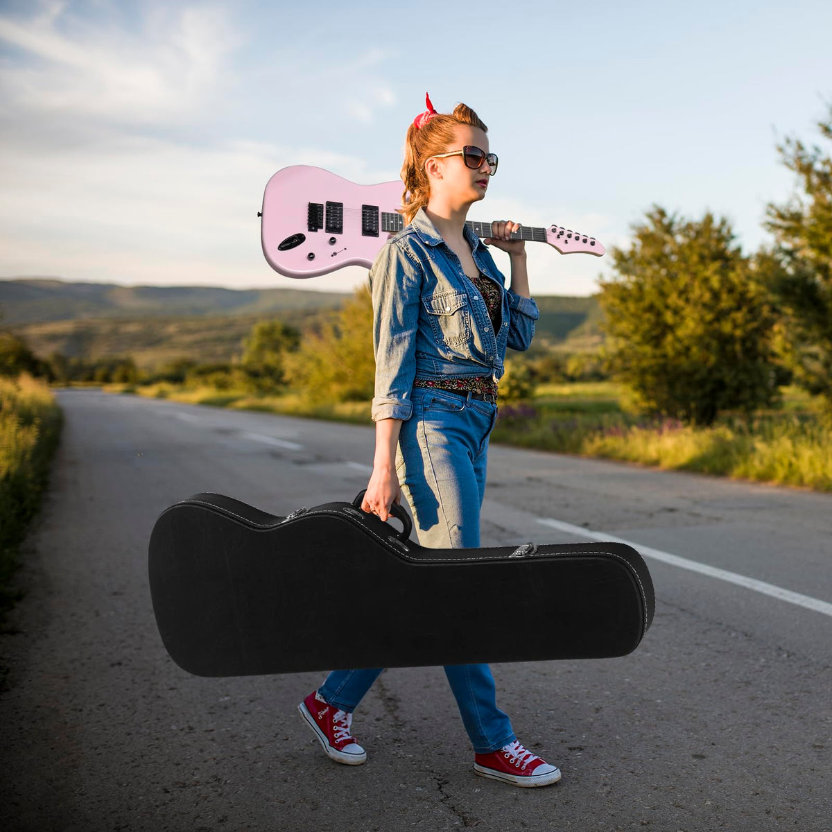 39 Inch Wooden Electric Guitar Hard Case with Soft Lining, Black L60248