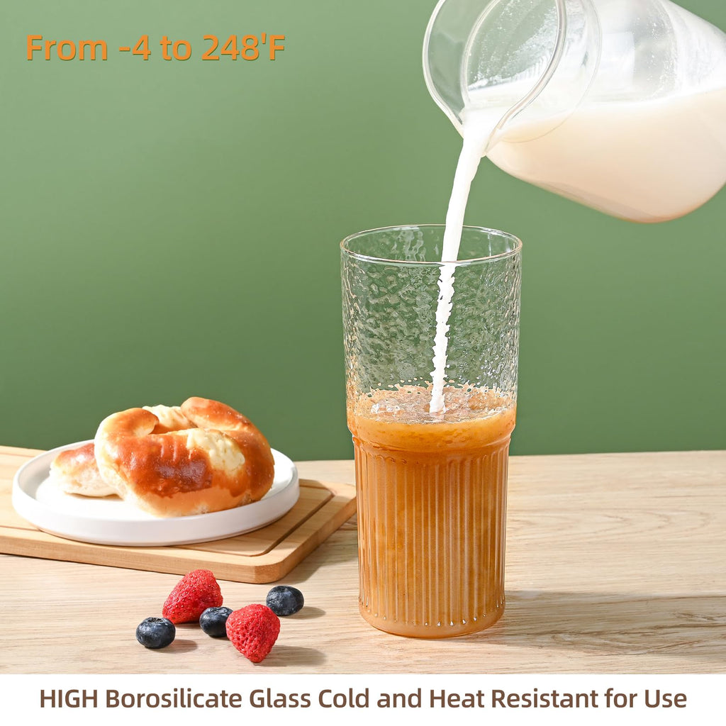20 oz Glass Cups with Lids and Straws Z555810