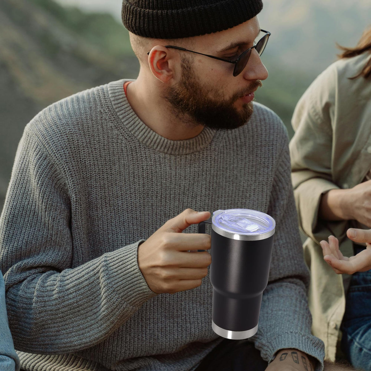 20 oz Black Tumbler with Handle and Lid M233